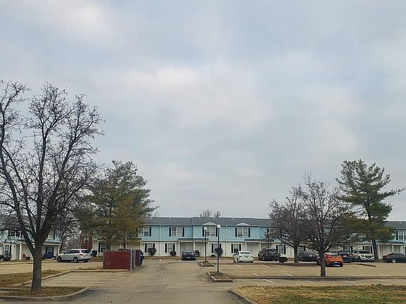 2nd image of 612-B E Campus Dr #10