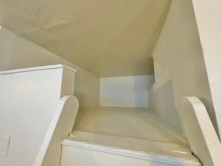 312 Ruxton Ave #1 — Photo 5