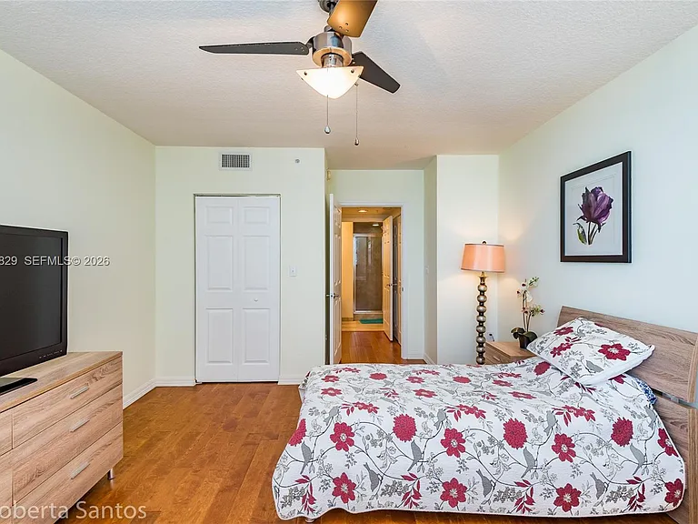 2080 S Ocean Dr #804 — Photo 31