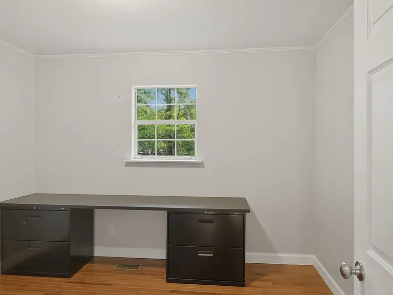 1306 Brockton Dr — Photo 26