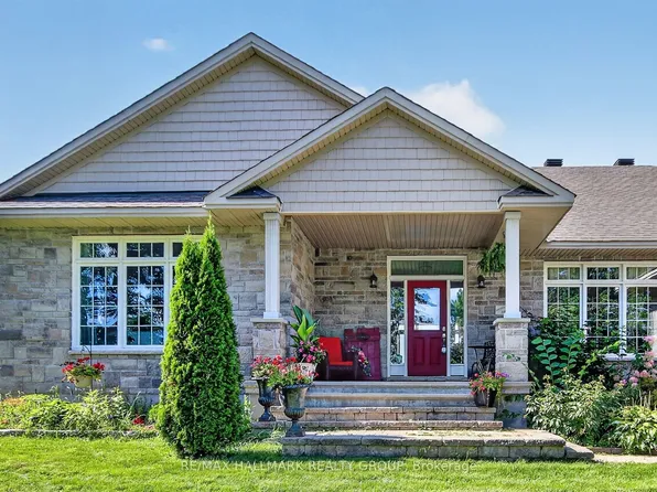 7479 Bleeks Rd, Ottawa, ON K0A 1B0