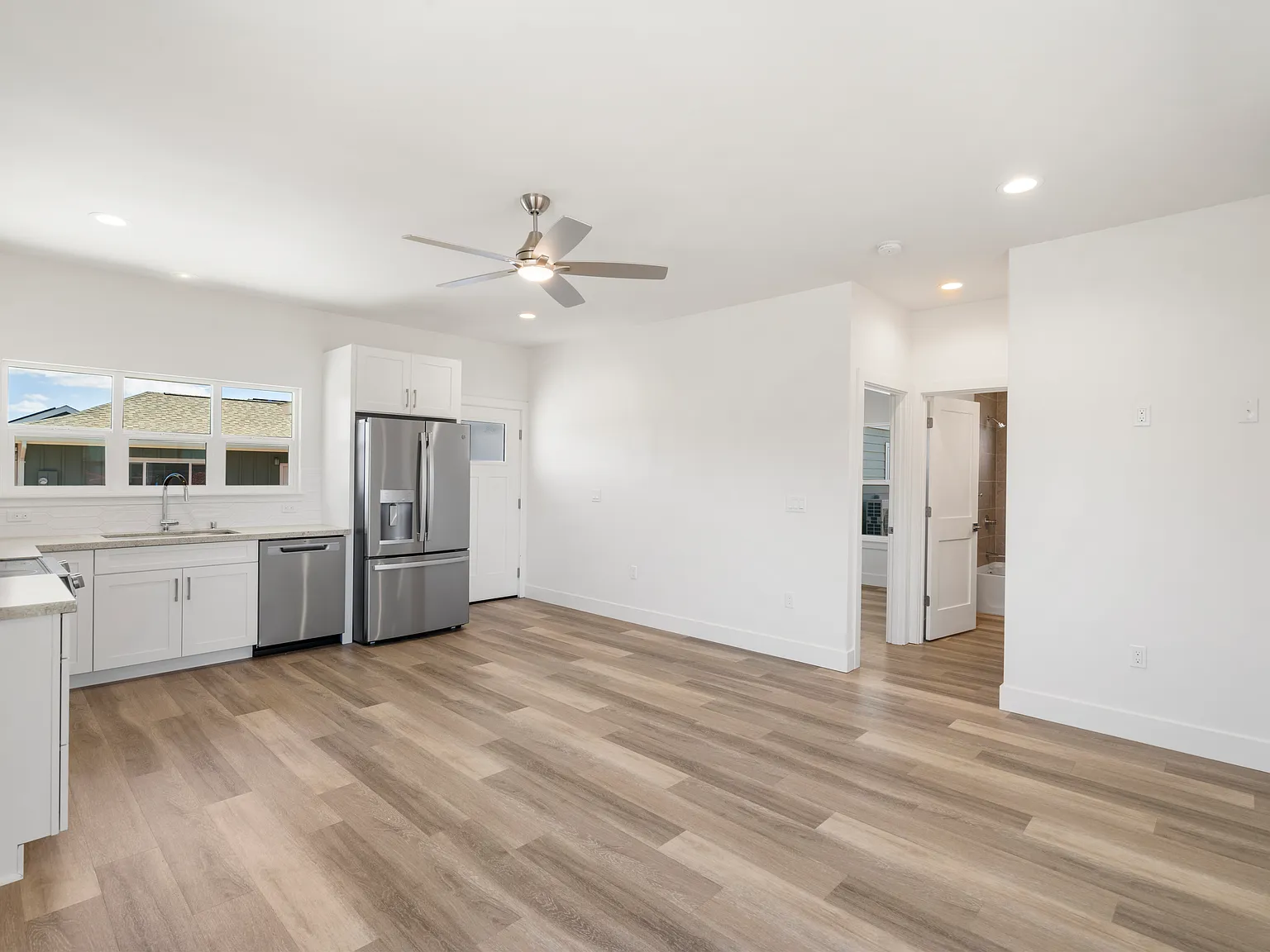125 Oliona Street - Ohana — Photo 2
