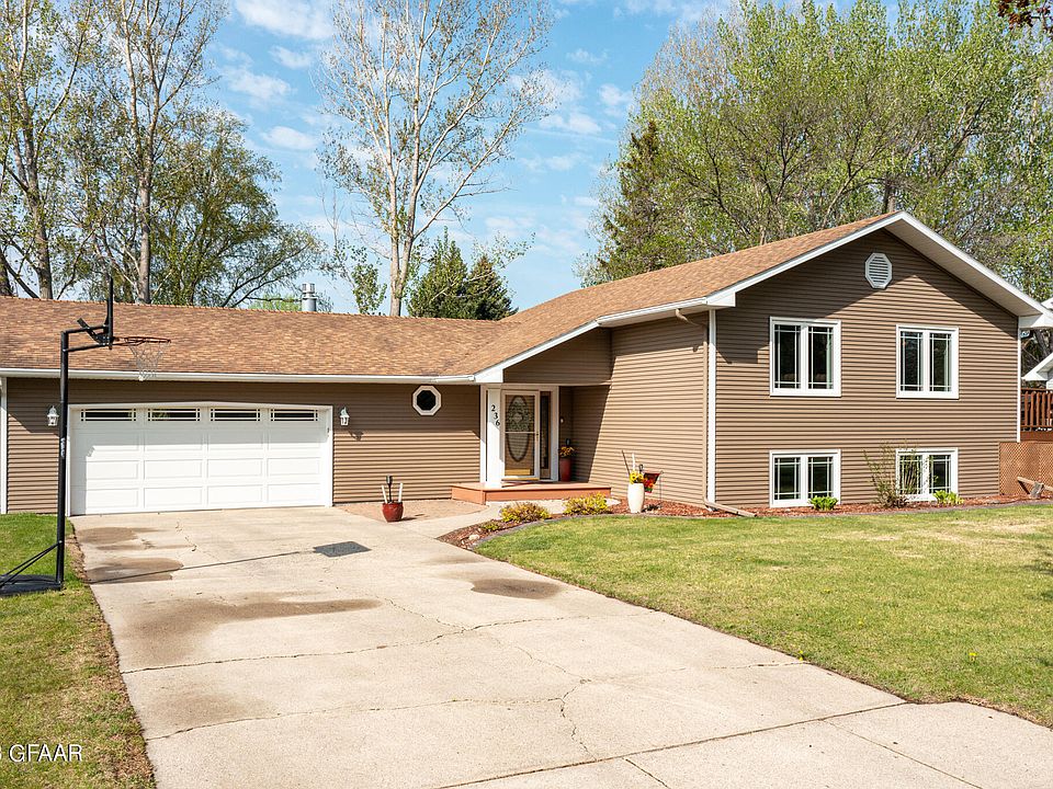 1st image of 236 Circle Hills Dr