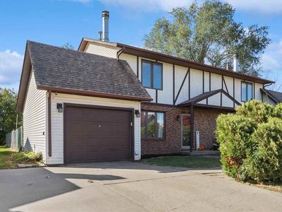 1726 12th Ave, Coralville, IA, 52241