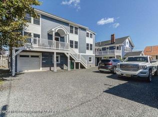 27 Arnold Ave, Point Pleasant Beach, NJ 08742