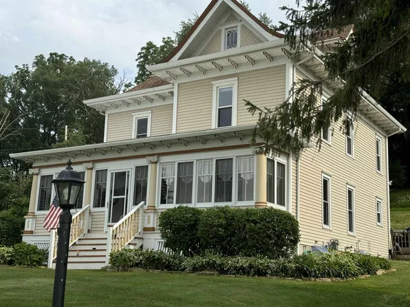 333 Urban Rd, Monticello, WI 53570