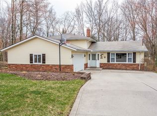 9982 Fair Rd, Strongsville, OH 44149