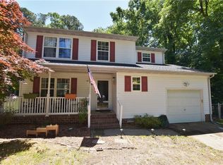 66 Sweetbriar Dr, Newport News, VA 23606