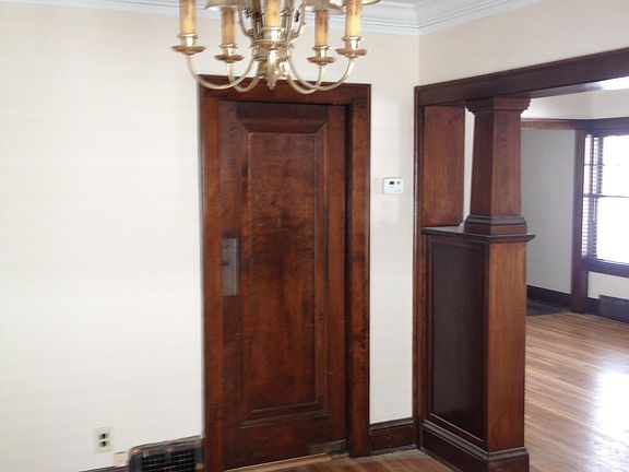 3rd image of 18708 Chagrin Blvd