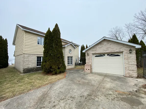 13336 Fulton St, Cedar Lake, IN 46303