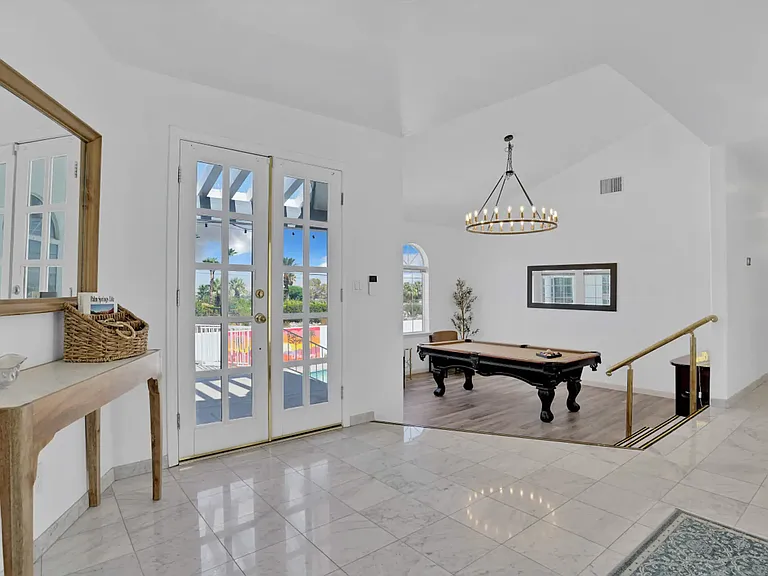 2666 N Girasol Ave — Photo 30