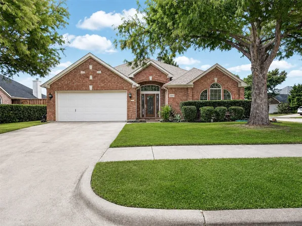 1049 Broken Spoke Dr, Little Elm, TX 75068