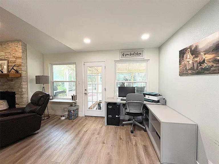 1404 Cedar Park Dr — Photo 9