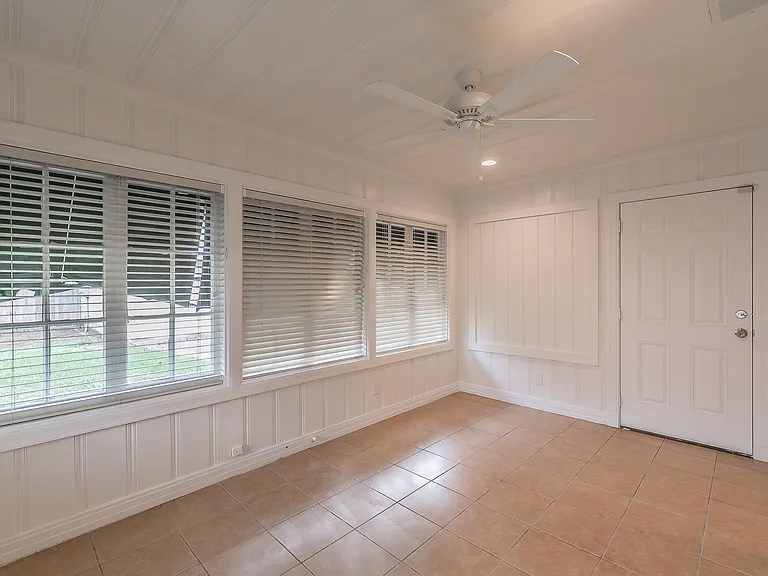 5313 Collinwood Ave — Photo 24