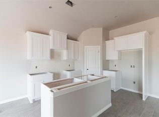 8401 NW 162nd St, Edmond, OK 73013