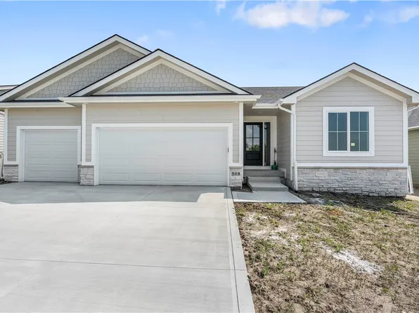 508 E Vista Lake Ave, Polk City, IA 50226