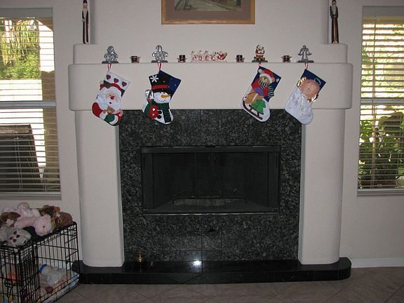 4th image of 3120 N Meadow Dr