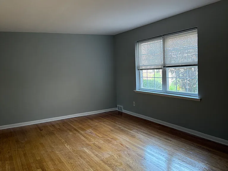 45 Morris Ave #18 — Photo 15