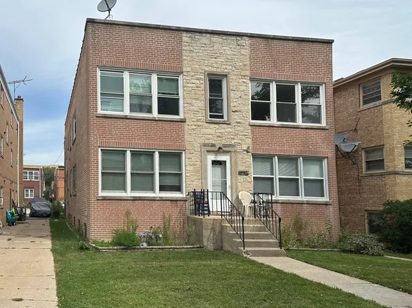 4952 Hull St APT 2E, Skokie, IL 60077