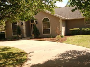 100 Cambridge Dr, England, AR 72046