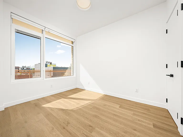 828 Metropolitan Ave #3C — Photo 9