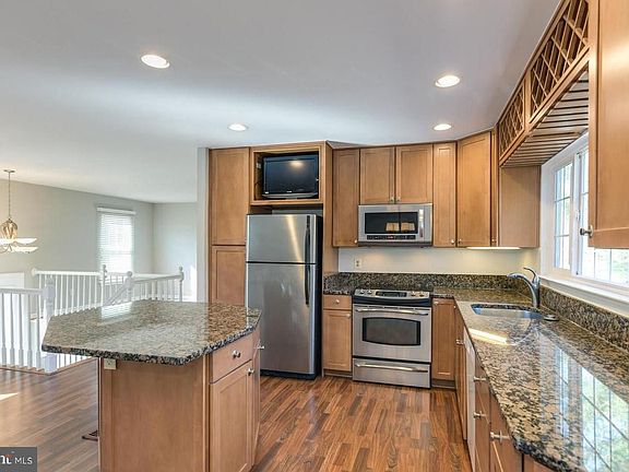 5th image of 11263 Valley Bend Dr