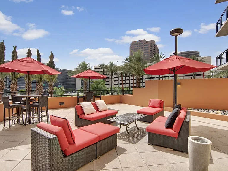 Skyline Lofts — Photo 18