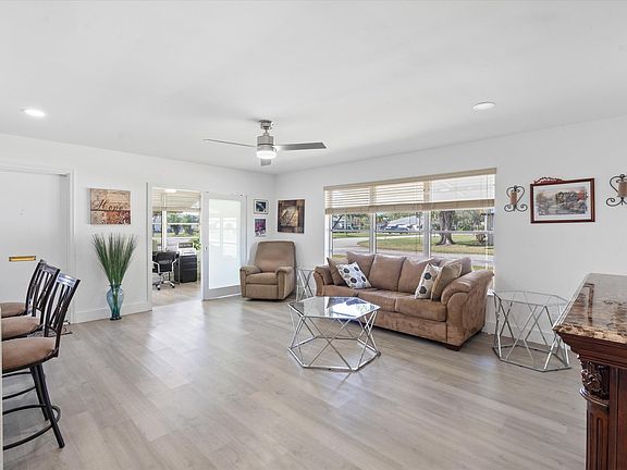 4th image of 1022 Circle Drive #A