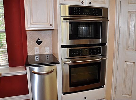 4th image of 3329 Patriot Dr