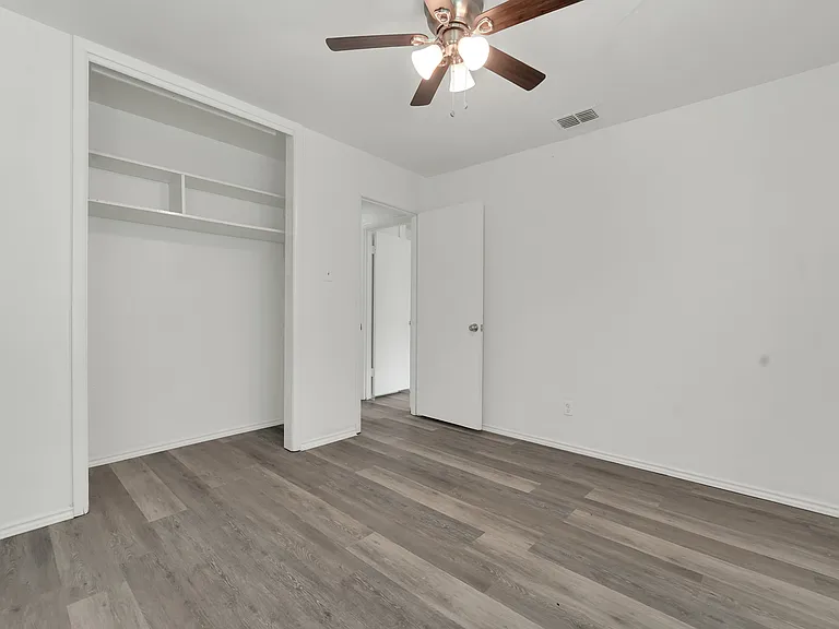 2682 Wasina Dr — Photo 8