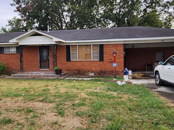 2nd image of 1131 W Highway 49