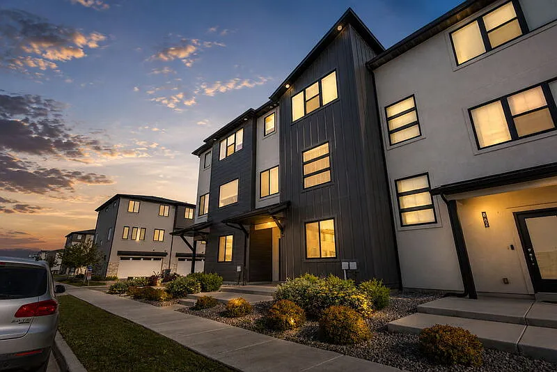 868 W 480 S #MAIN FLOOR MASTER