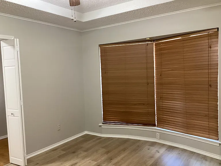 2841 Southridge Dr — Photo 13