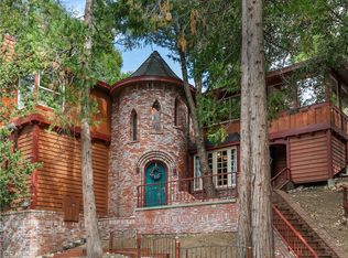 1601 Moon Dr, Deer Lodge Park, CA 92352