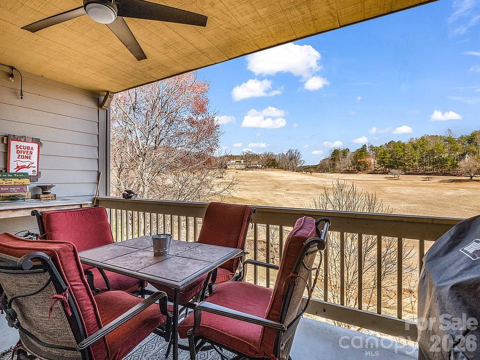 1st image of 158 Stonecrest Ct