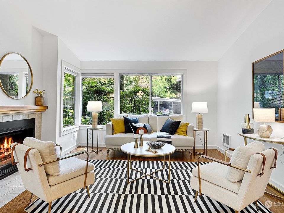 1st image of 1388 Bellevue Way NE #5