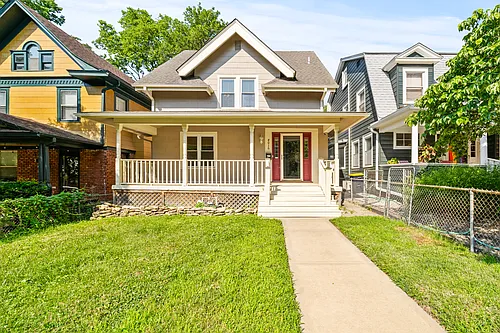 4016 Clark Ave Photo 1