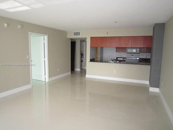 3rd image of 1200 Brickell Bay Dr APT 3803