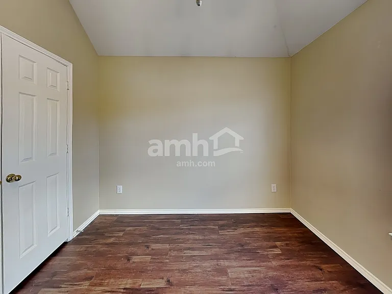 881 N Old Orchard Ln — Photo 14