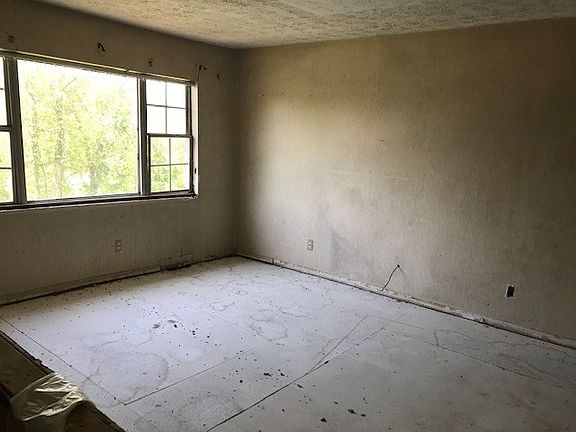 4th image of 1152 Rainbow Dr