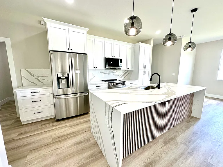 3208 7th St W — Photo 22