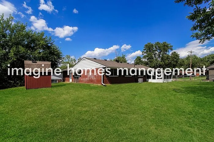 11147 Hawk St — Photo 13