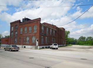 233 W Division St, Fond Du Lac, WI 54935