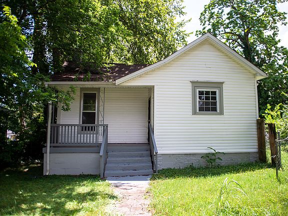 2nd image of 1723 Seifried St