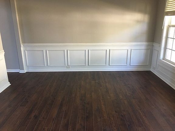 3rd image of 356 Winthrop Ln
