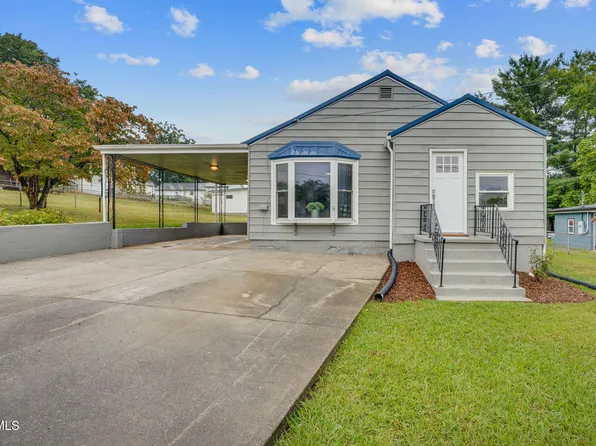 240 Belmont Ave, Mt Carmel, TN 37645