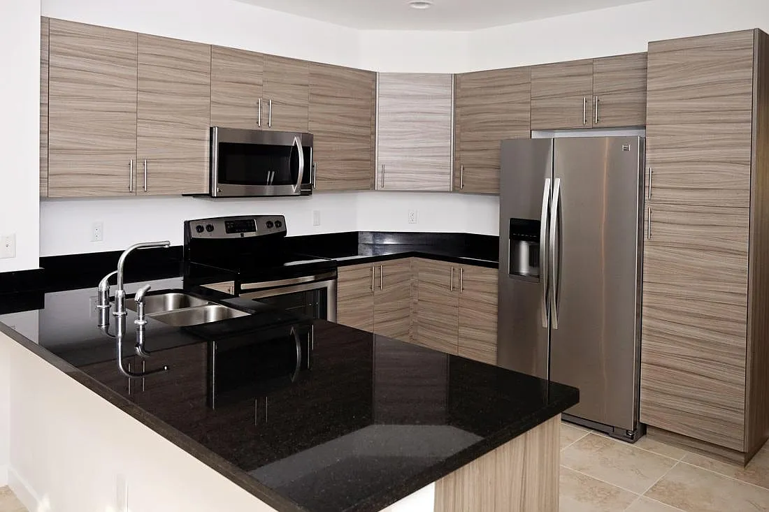 27XX Miramar Blvd — Photo 3