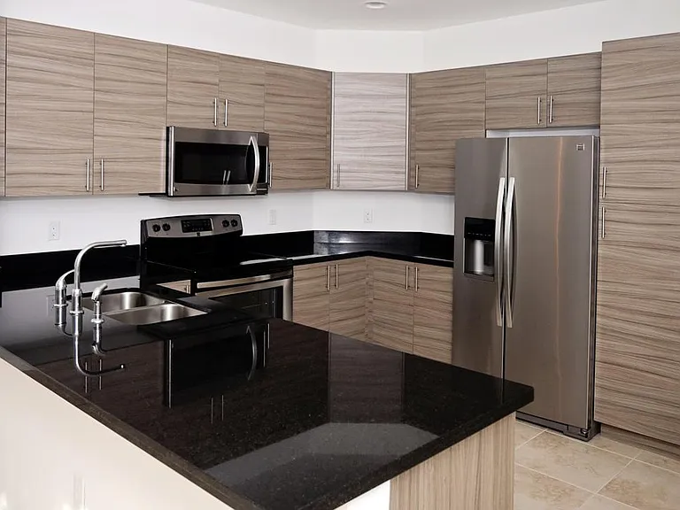 27XX Miramar Blvd — Photo 3