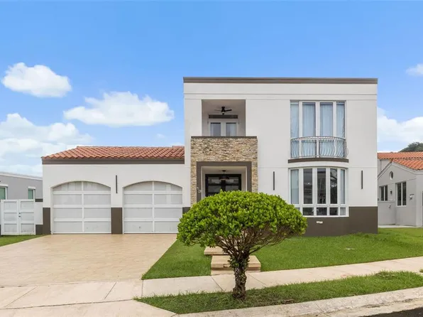 13 Guayabo St, Guaynabo, PR 00971