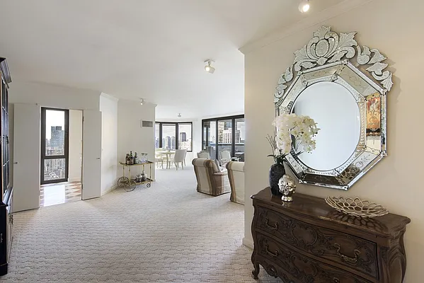 Sold by Nest Seekers International | media 20